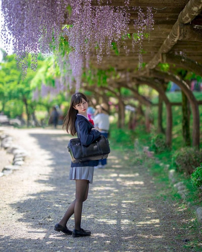 日本美女生活照套图_日本美女自拍照自拍视频-国外美女同一个人户外照13