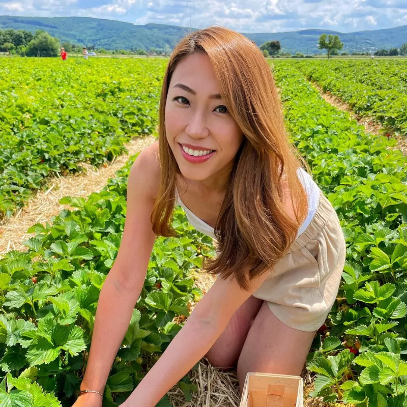 台湾美女套图素材_长期生活在欧洲 爱猫 种植旅游生活照1